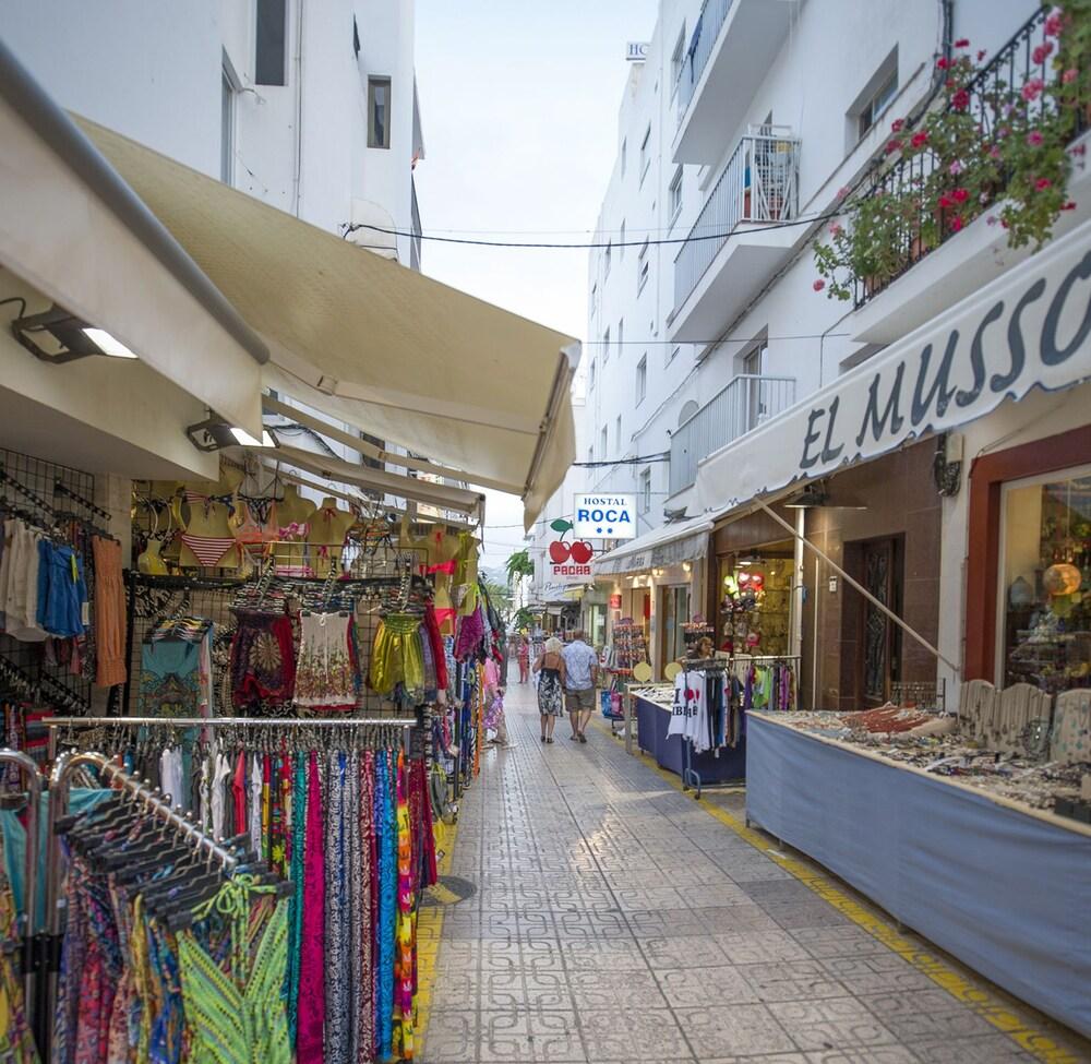 Hostal Roca San Antonio  Ngoại thất bức ảnh